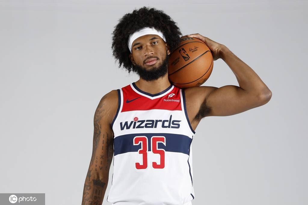 2018级榜眼秀一年合同重返奇才 上赛季场均4分